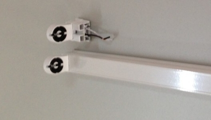 壟運牌雙支日光燈支架 價格、供應(yīng)與廠家批發(fā)渠道全解析