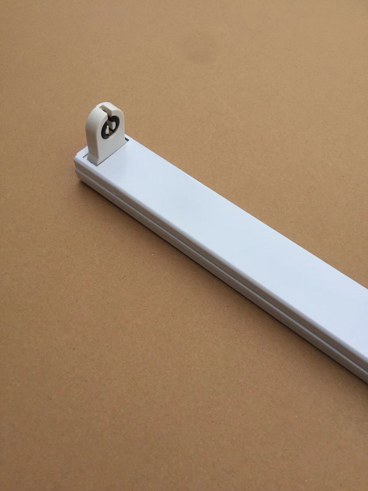 傳統(tǒng)照明升級指南 T8日光燈吸頂套裝詳解與選購建議